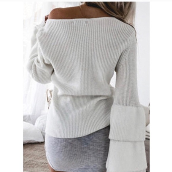 OFF WHITE Unique Bell Sleeve Sweater - Picture 3 of 5